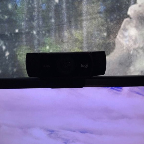 Gaming setup - Picture 6 of 8